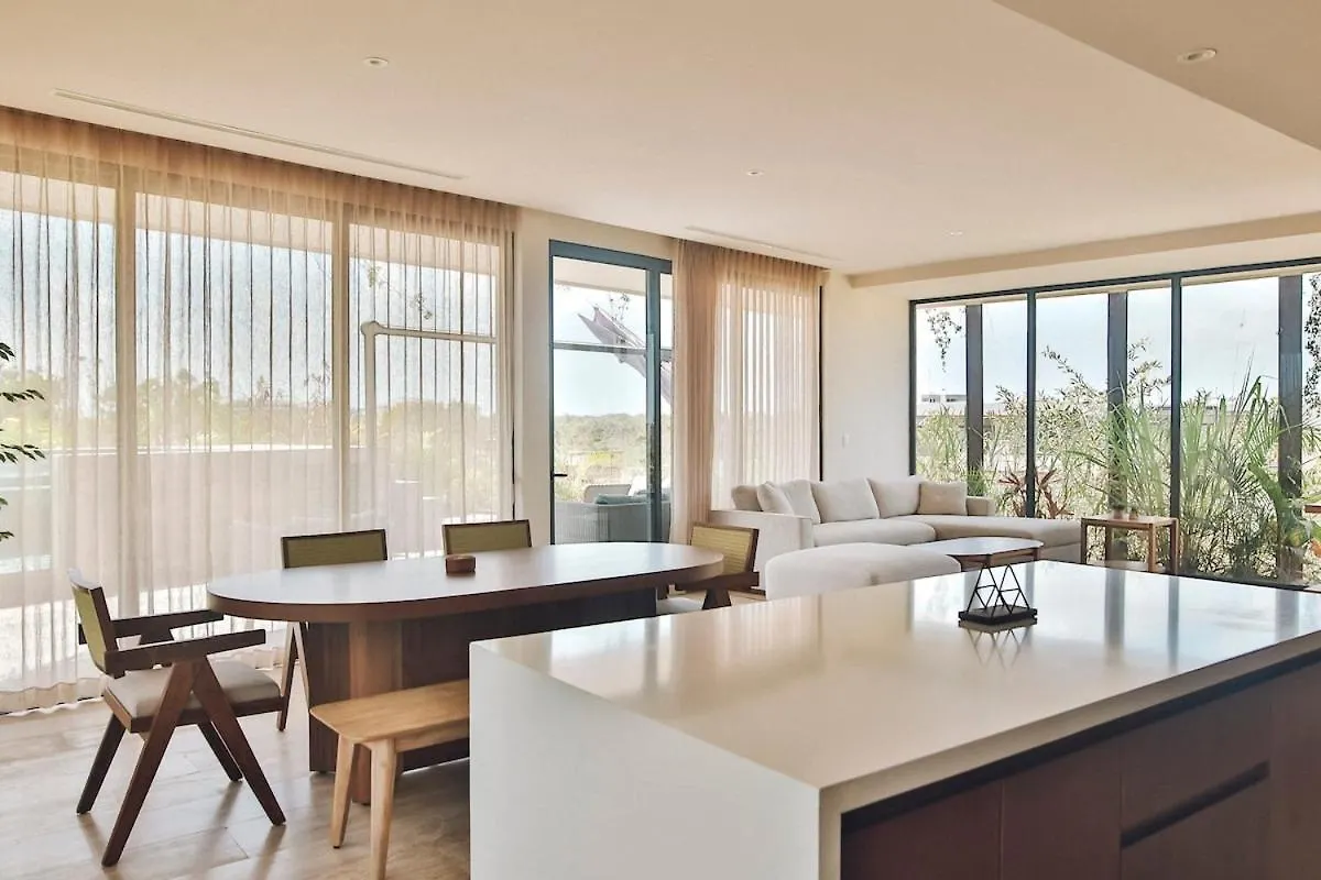 Lux Apartment Free Beach Shuttle,Gym,Private Pool 图卢姆