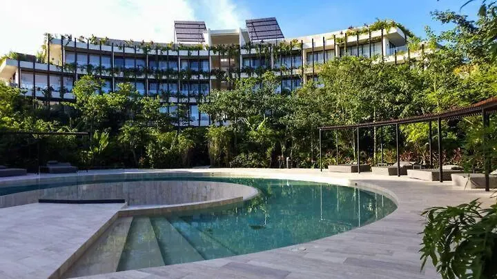 Lux Apartment Free Beach Shuttle,Gym,Private Pool 图卢姆