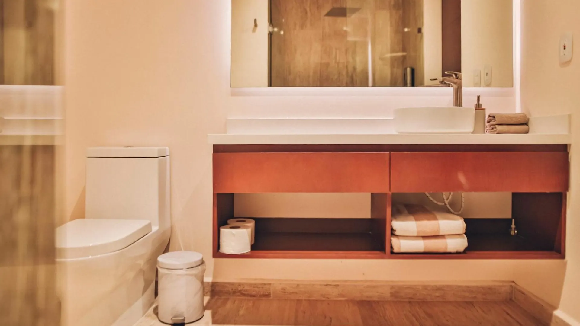 Lux Apartment Free Beach Shuttle,Gym,Private Pool 图卢姆